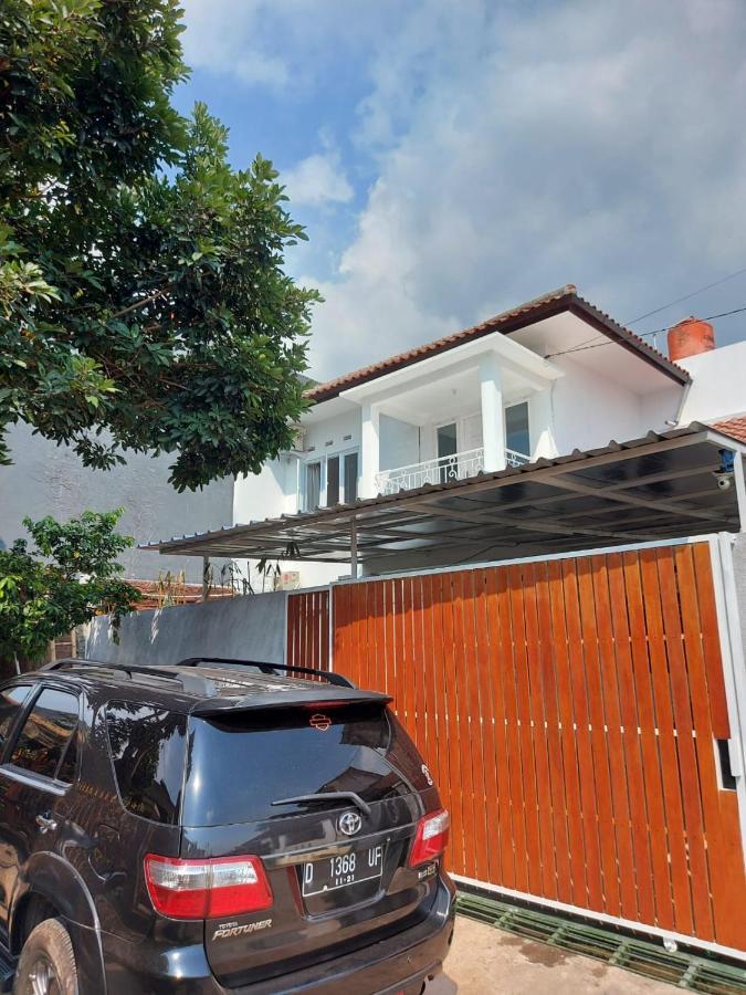 Jk House Bandung Villa Exterior photo